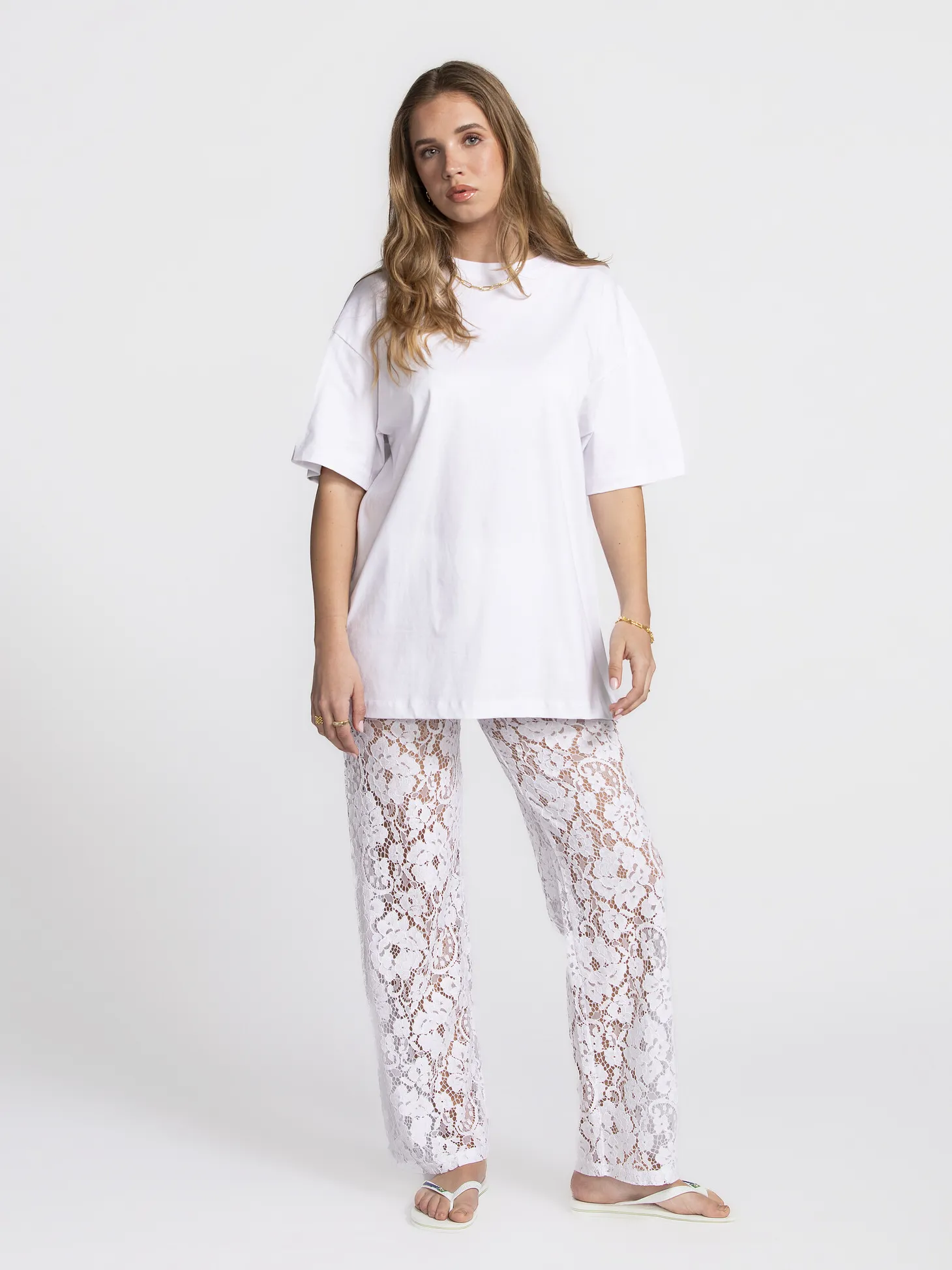 Les Soeurs Oversized T-shirt Lynn White Sale