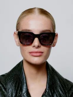 A.Kjaerbede Zonnebril Nancy Black+Demi+Tortoise Fashion